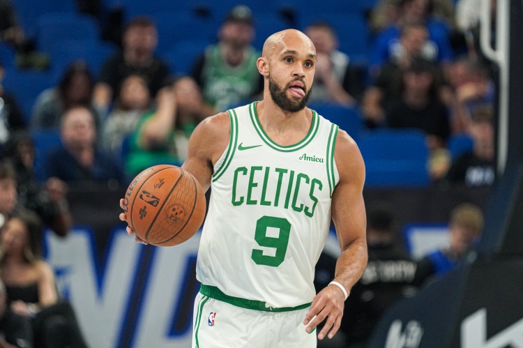 必发官网-德里克·怀特赛季至今场均18.4分1.4断1.6帽 三项数据均生涯新高