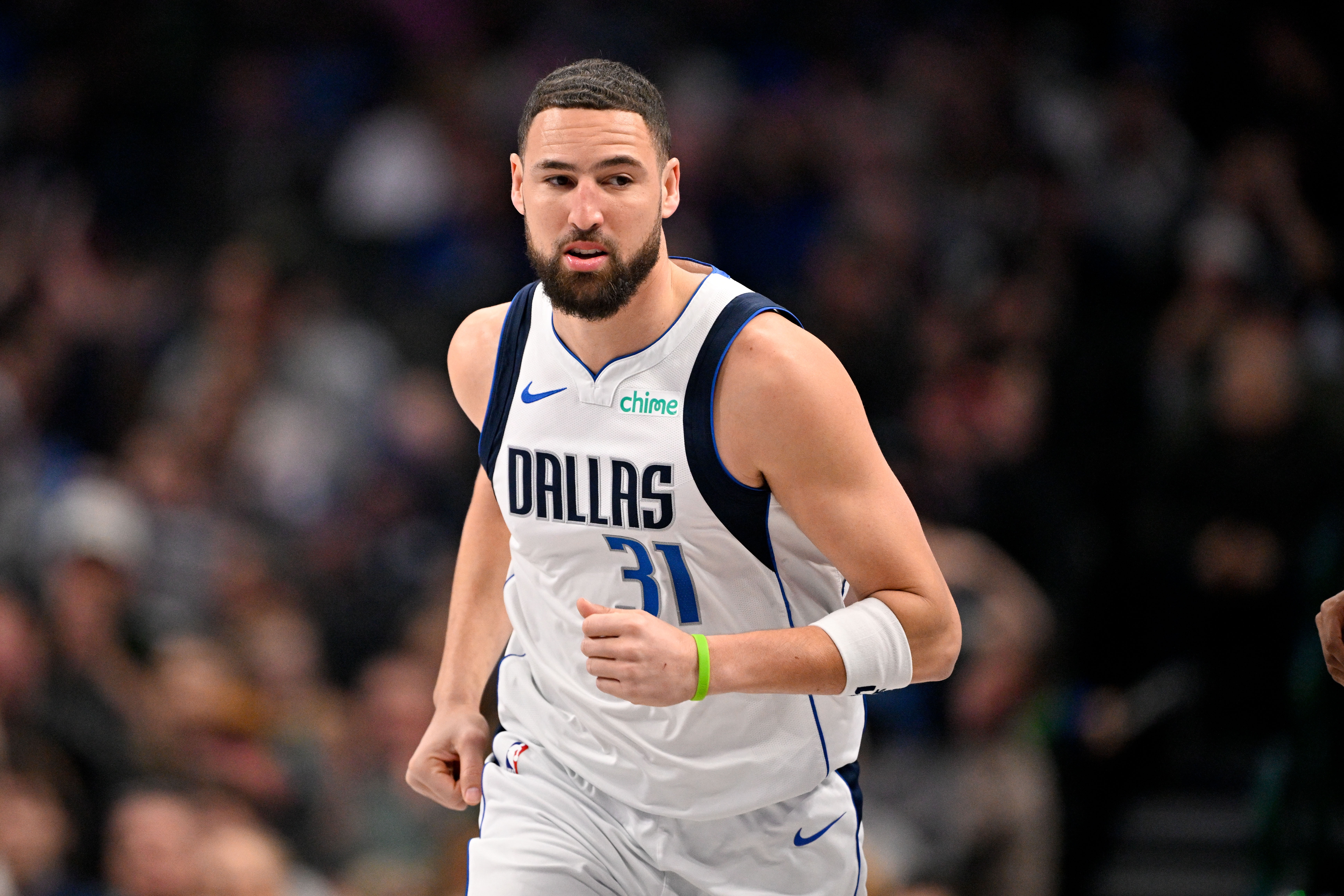 必发入口-铁麻了！克莱替补10中2&amp;三分7中1仅拿5分1板2助